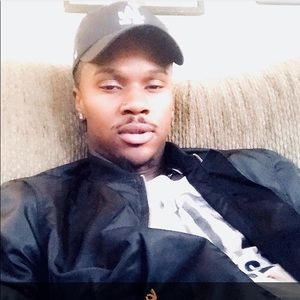 Meet your Posher, Deven